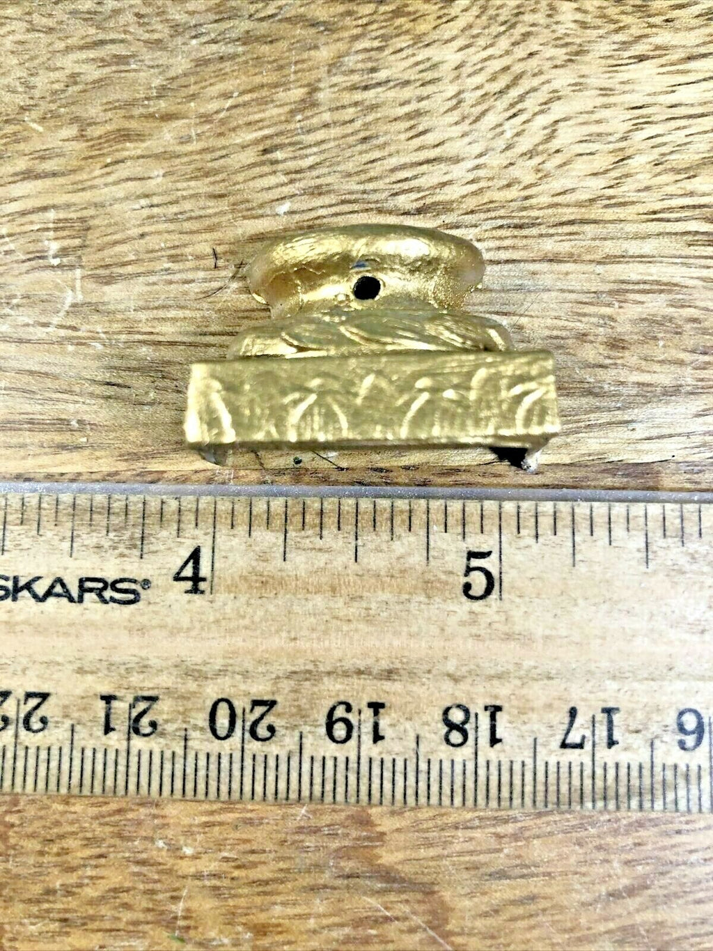 Old Mantel Clock Column Base  (3/4 Inch Column) (K1779)
