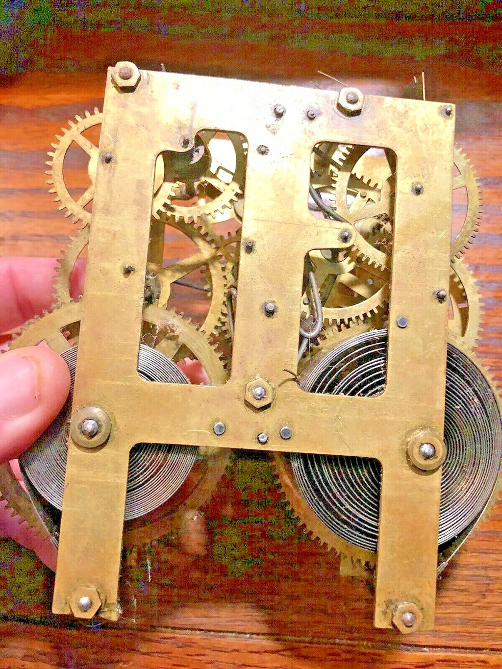 Ingraham 8 Day Clock Movement Pallet Nut (K5500)