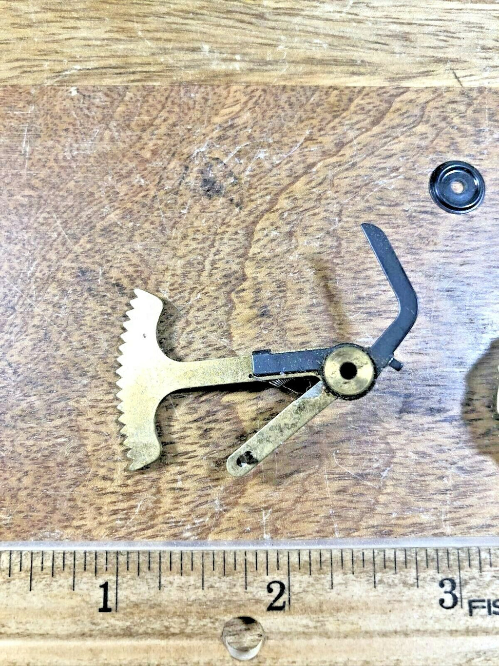 Seth Thomas A401-003 Hour Wheel and Pipe   (K1858)