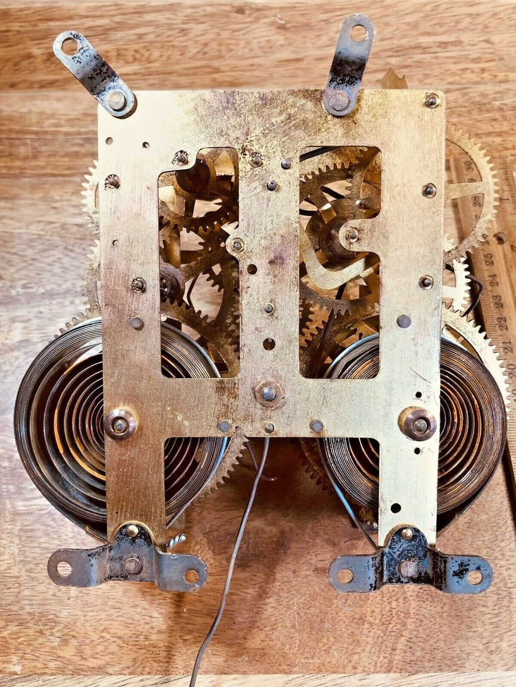 Unmarked Clock Movement (Ingraham?) Fly Assembly (See Pics to ID Mvmt)   (K6549)