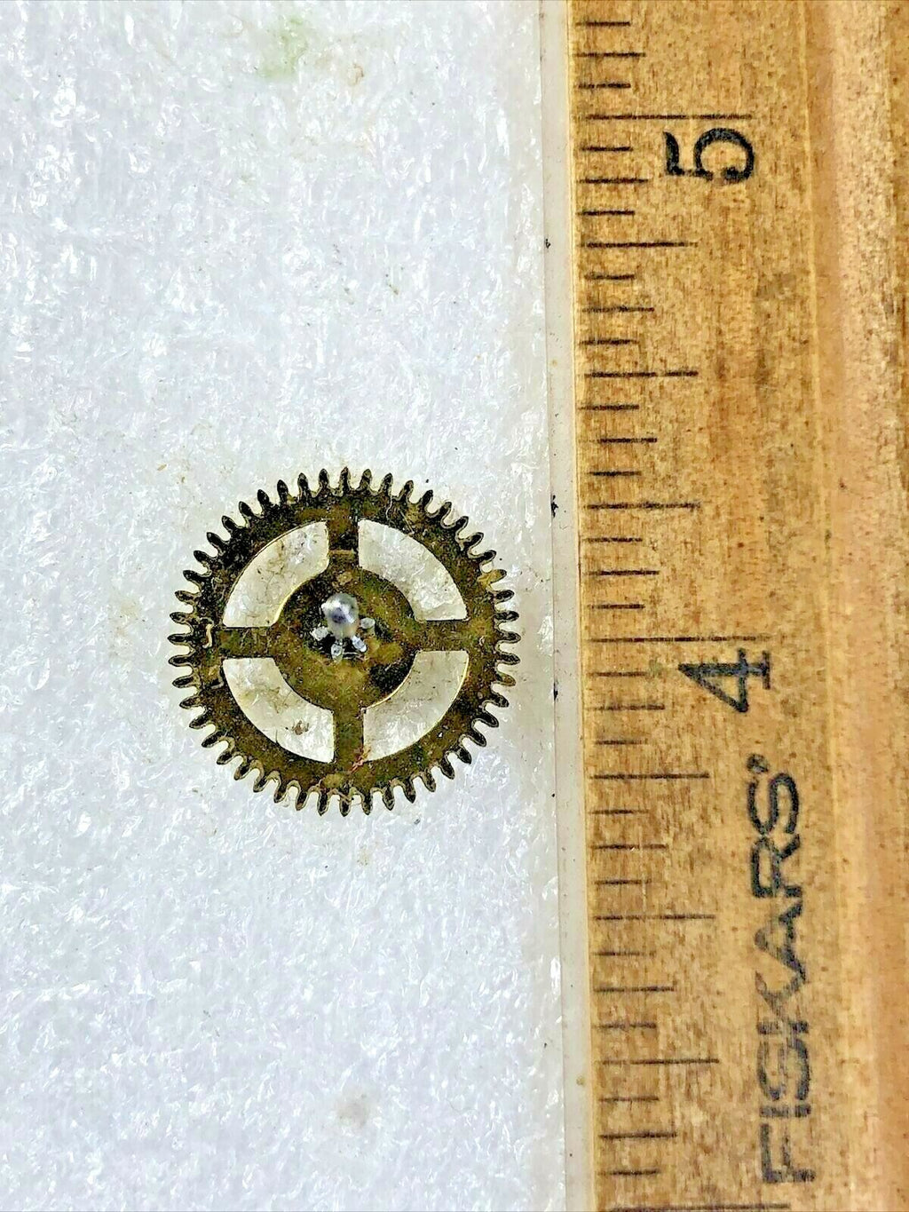 Small Hauser Novelty Clock Movement 4th Wheel  (K6490)
