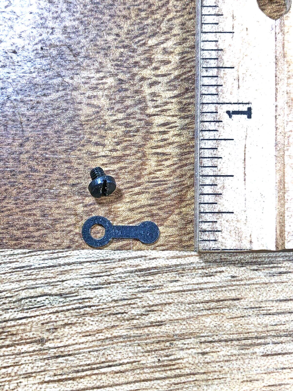 Seth Thomas A208-005 Verge Pivot Cover Plate (For The Back Plate)   (K7878)