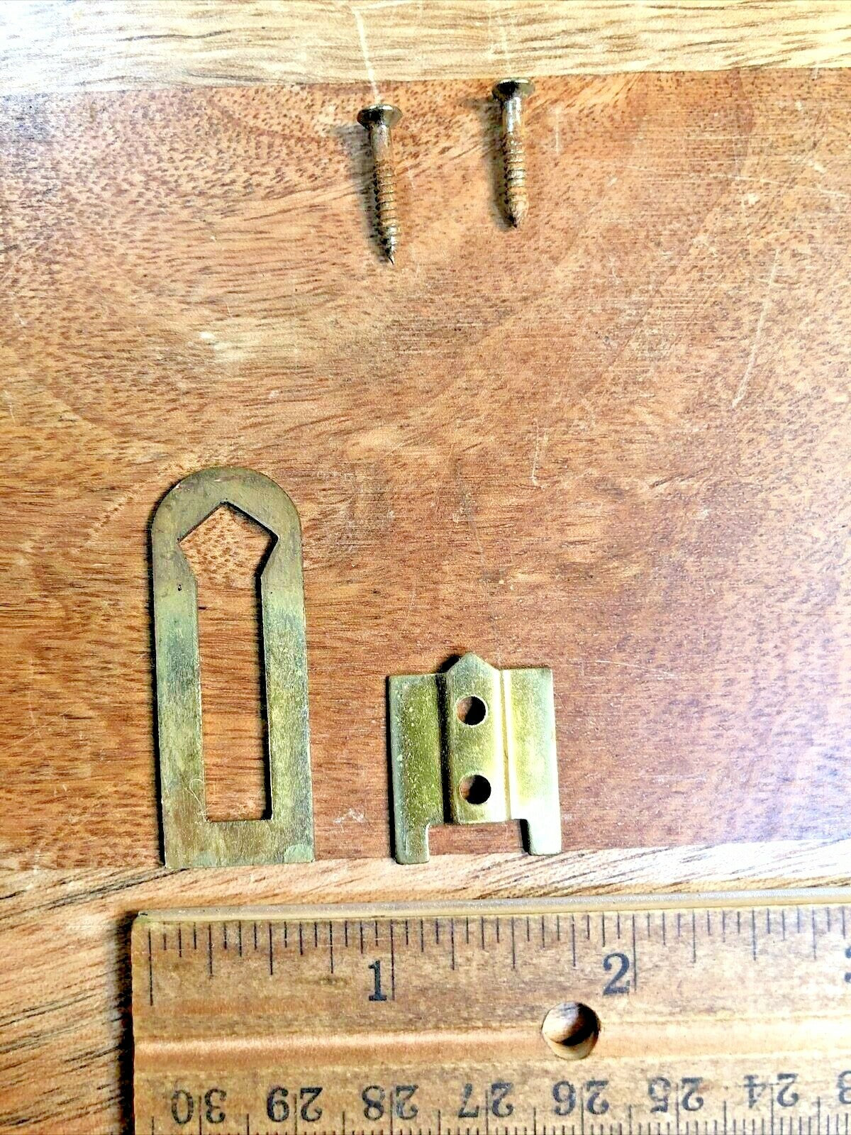 Antique Clock Case Hanger (K6996)