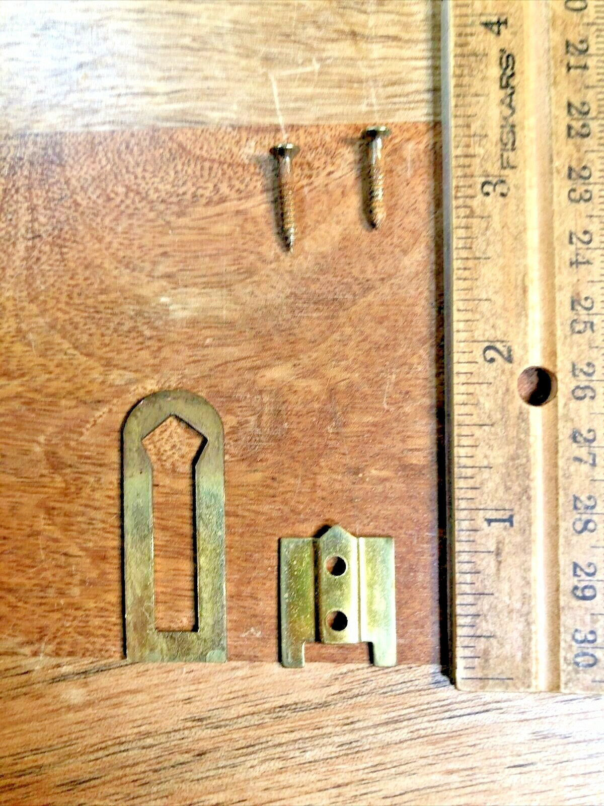 Antique Clock Case Hanger (K6996)