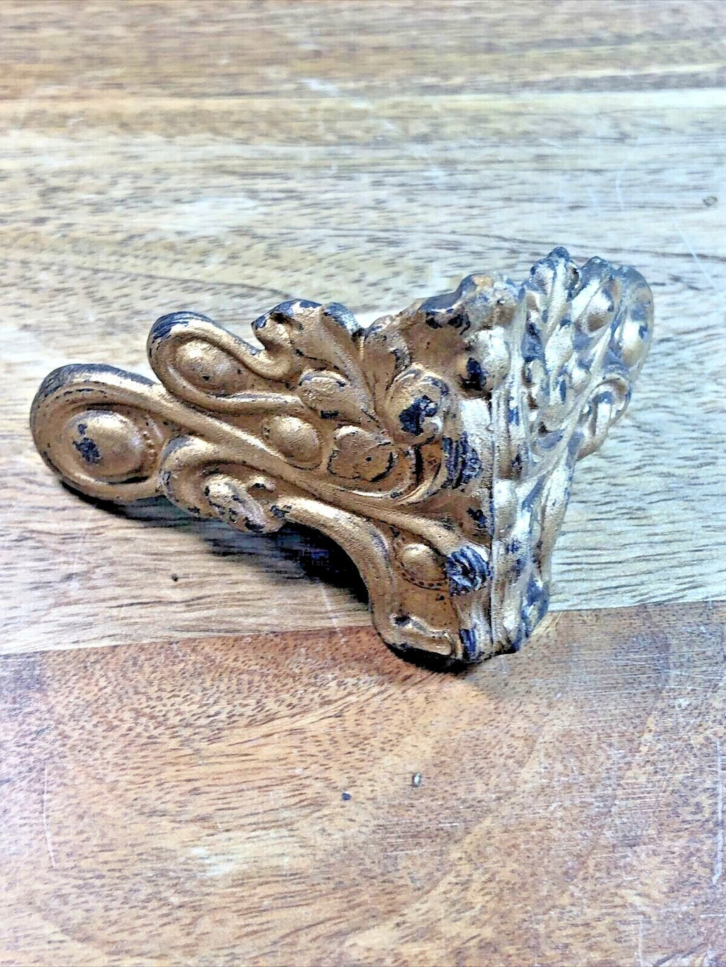 Old Black Mantle Clock Foot (K7621)