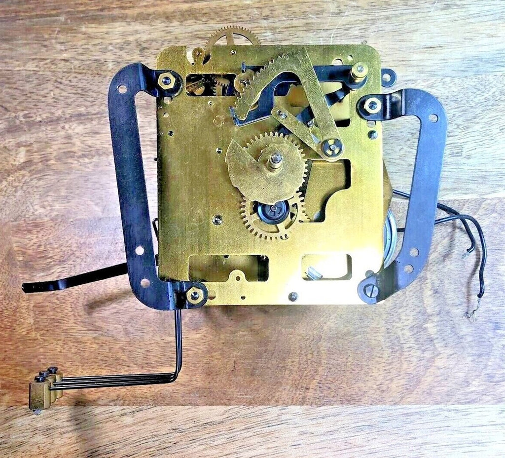 Seth Thomas A305-000 Clock Movement Mounting Brackets    (K8235)