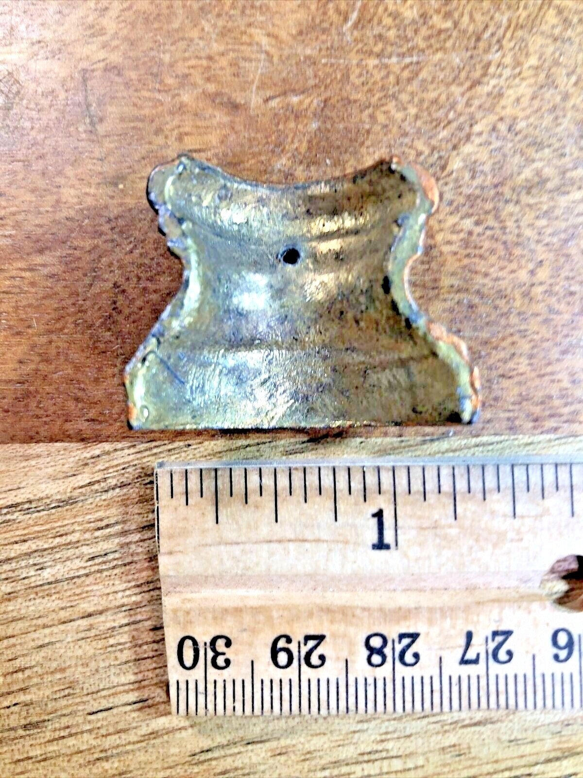 Mantel Clock Column Capitol (Top)                (K7598)