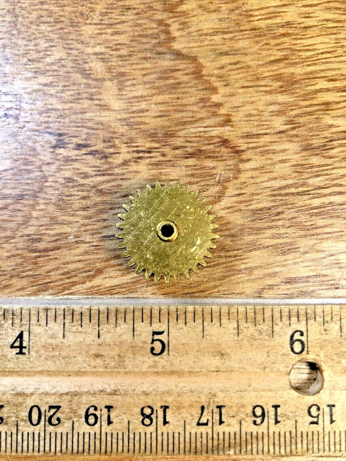 Seth Thomas A401-003 Clock Movement Small Transmission Wheel    (KA5808)