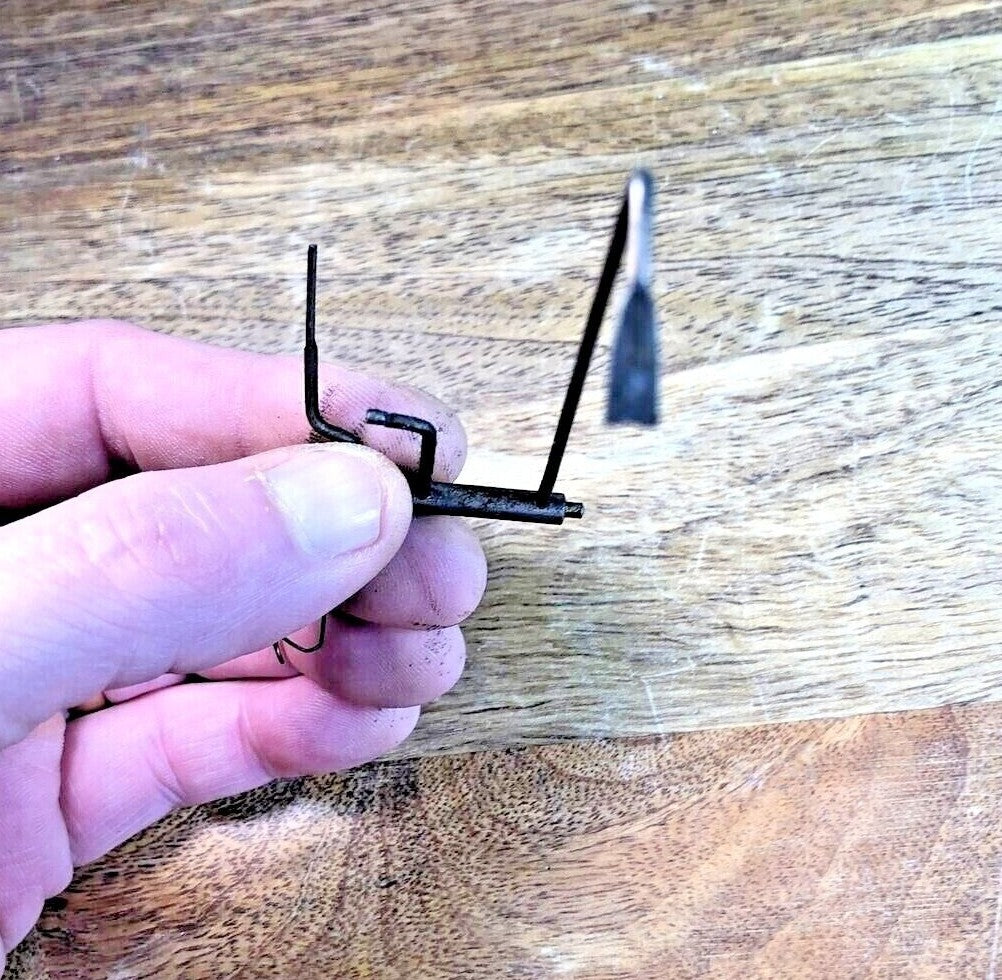 Seth Thomas 89D (Circa 1907) Clock Movement Count Wheel Lever   (K7560)