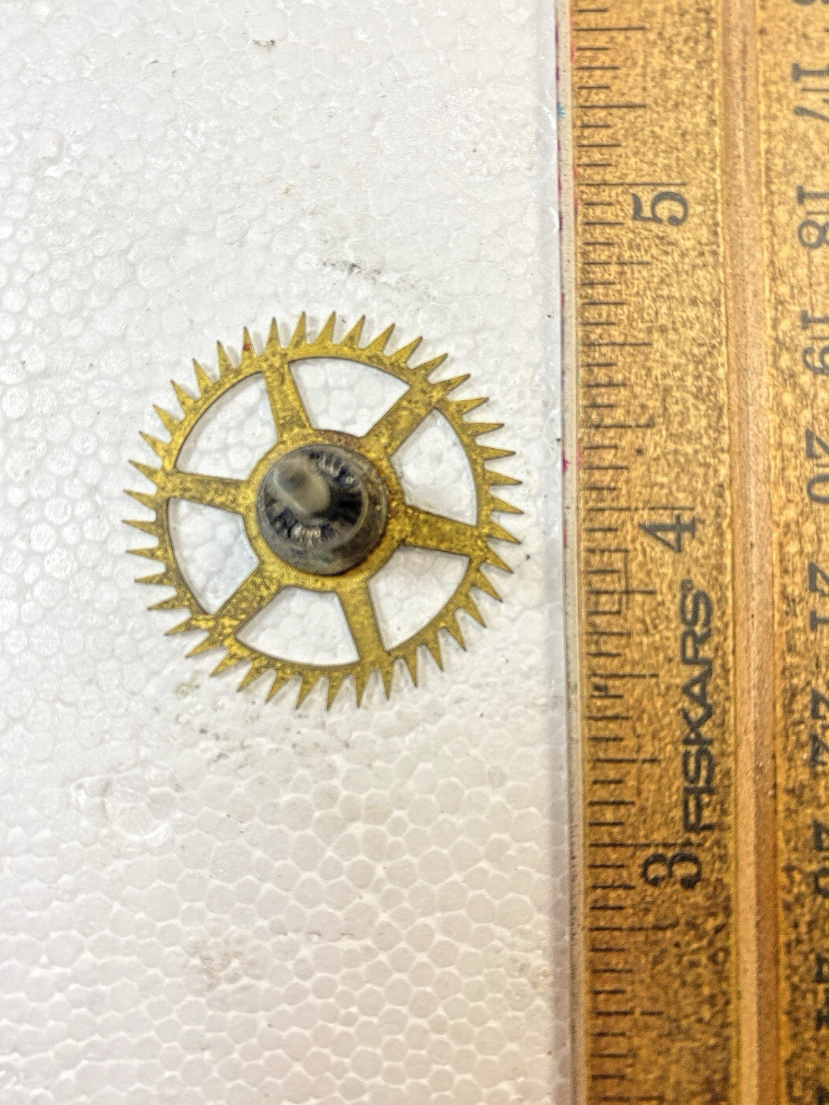 New Haven Clock Movement Escape Wheel (See Pics to ID Movement) (KD2518)