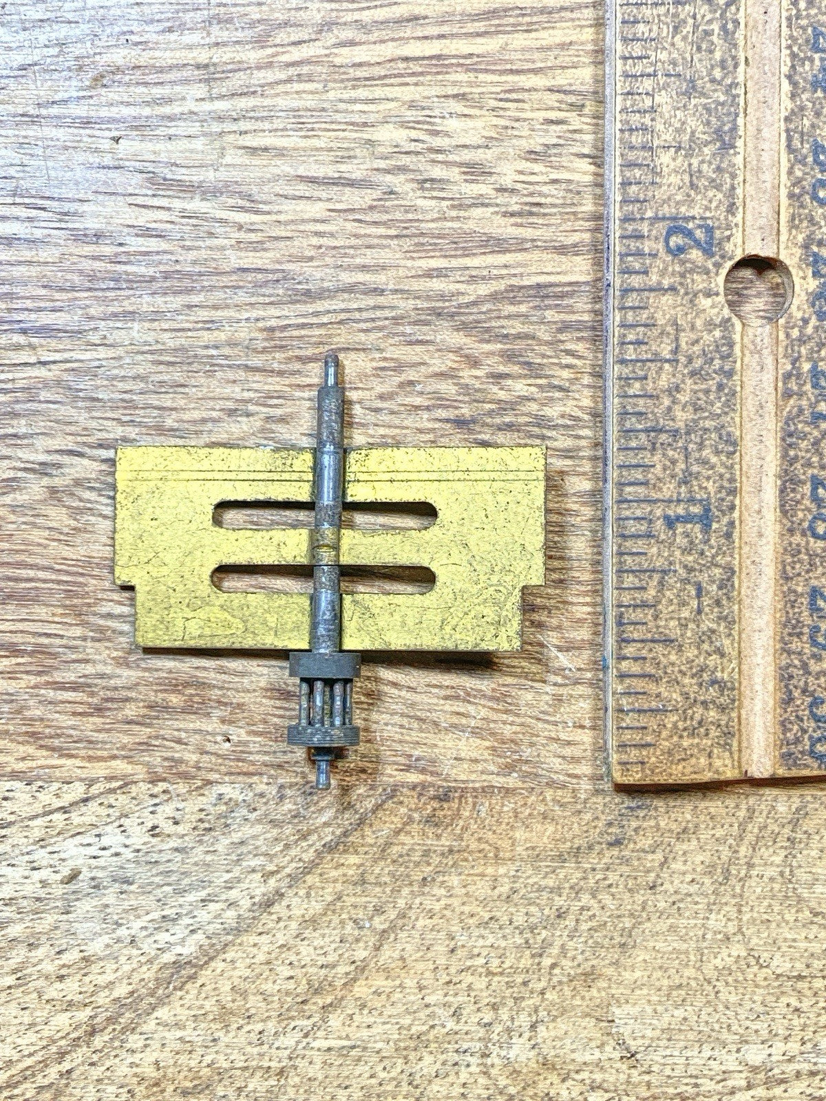 Ingraham Clock Mvmt (Pat 78/79) Strike Side Fly Wheel  (See Pics To ID) (KD2490)