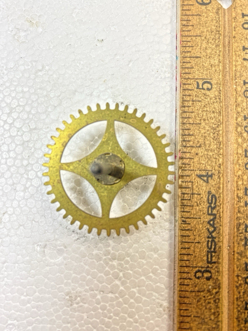 Ingraham (Stamped 11 40) Clock Movement Time Side 3rd Wheel (KD2546)