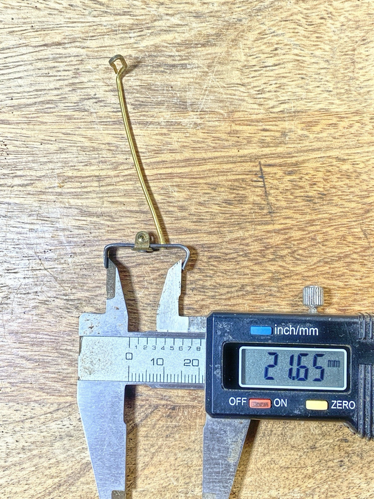 Antique Clock Movement Verge Or Crutch (Measures 21.65mm Between Teeth) (KD2420)