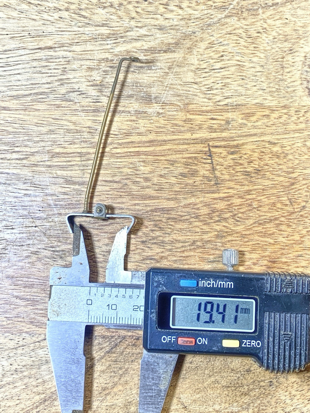 Antique Clock Movement Verge Or Crutch (Measures 19.41mm Between Teeth) (KD2422)