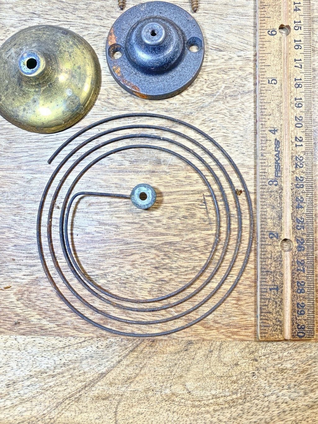 Old New Haven Wall Clock Gong   (KD2543)