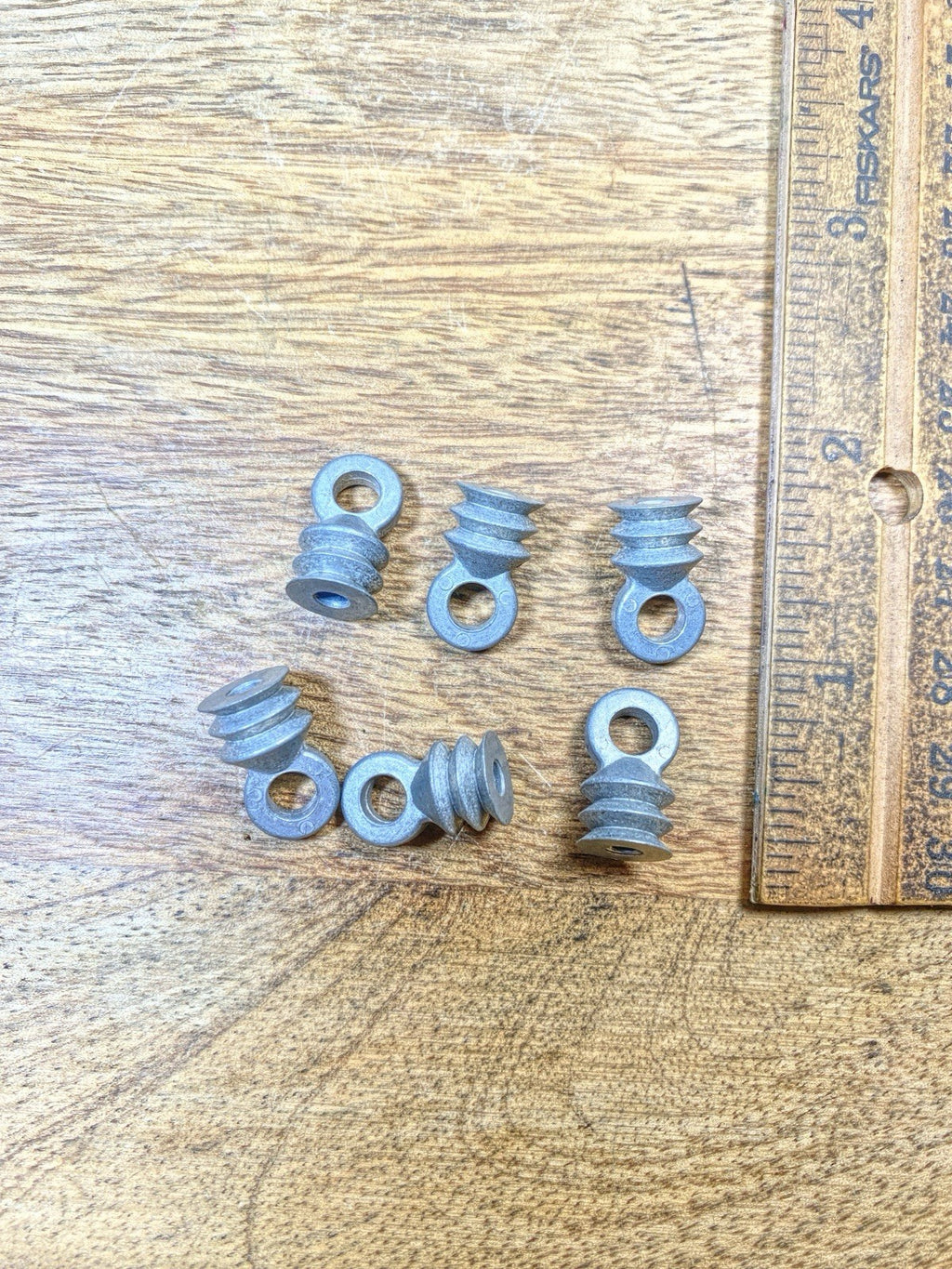 Clock Weight Shell Tips (Lot of 6)  (KD2473)