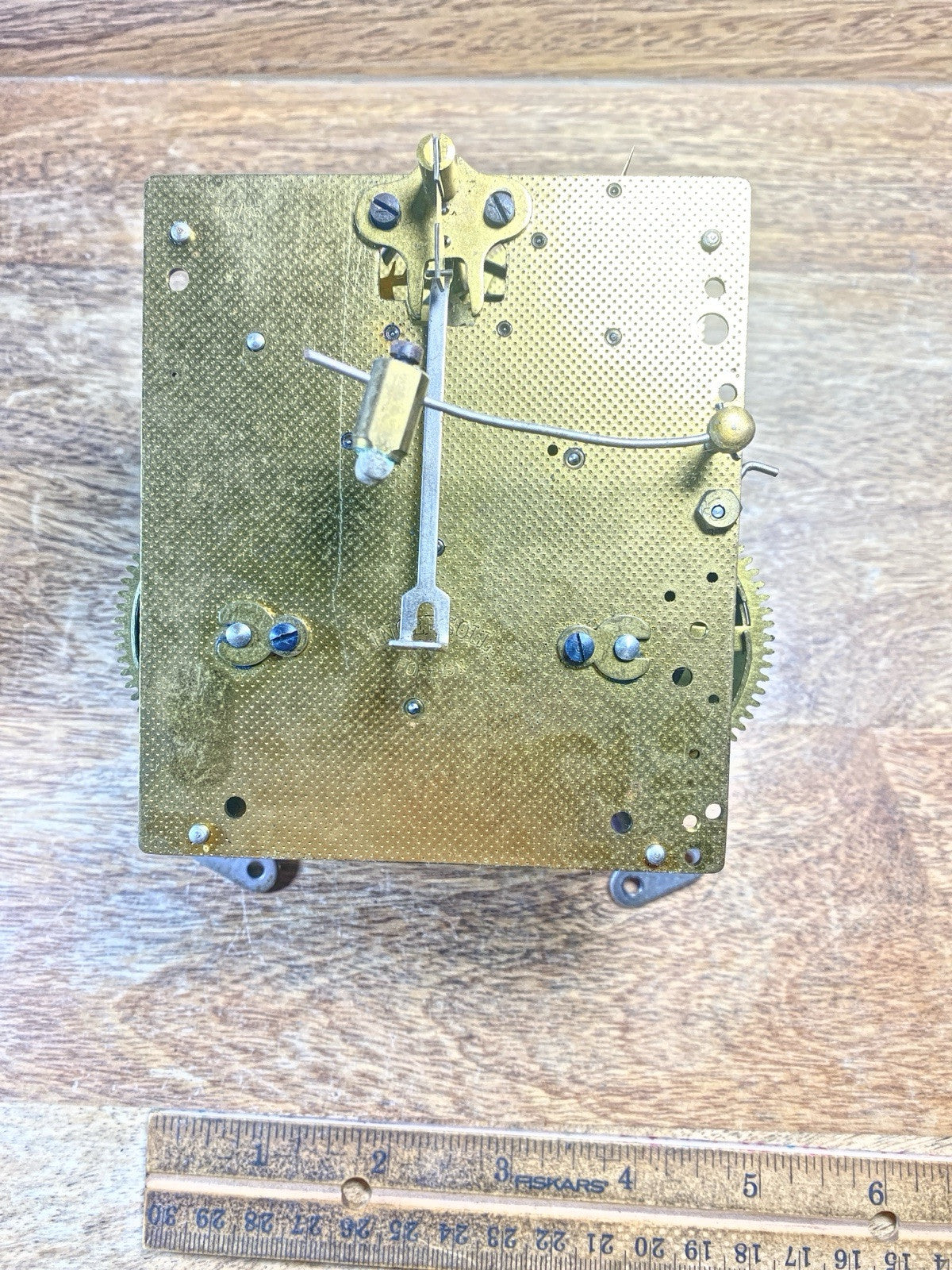 Ingersoll Clock Movement Hands Nut (See Pics To ID Movement) (KD2391)