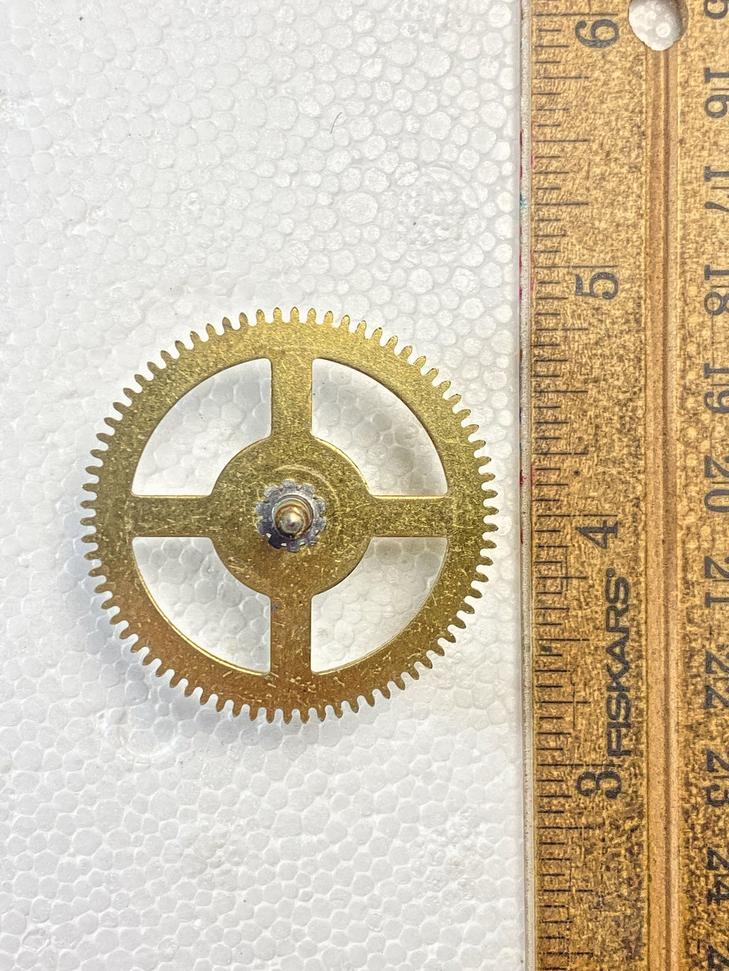 Hermle 351-030 Clock Movement Time Side 2nd Wheel (PL 43cm/104.568) (KD2365)