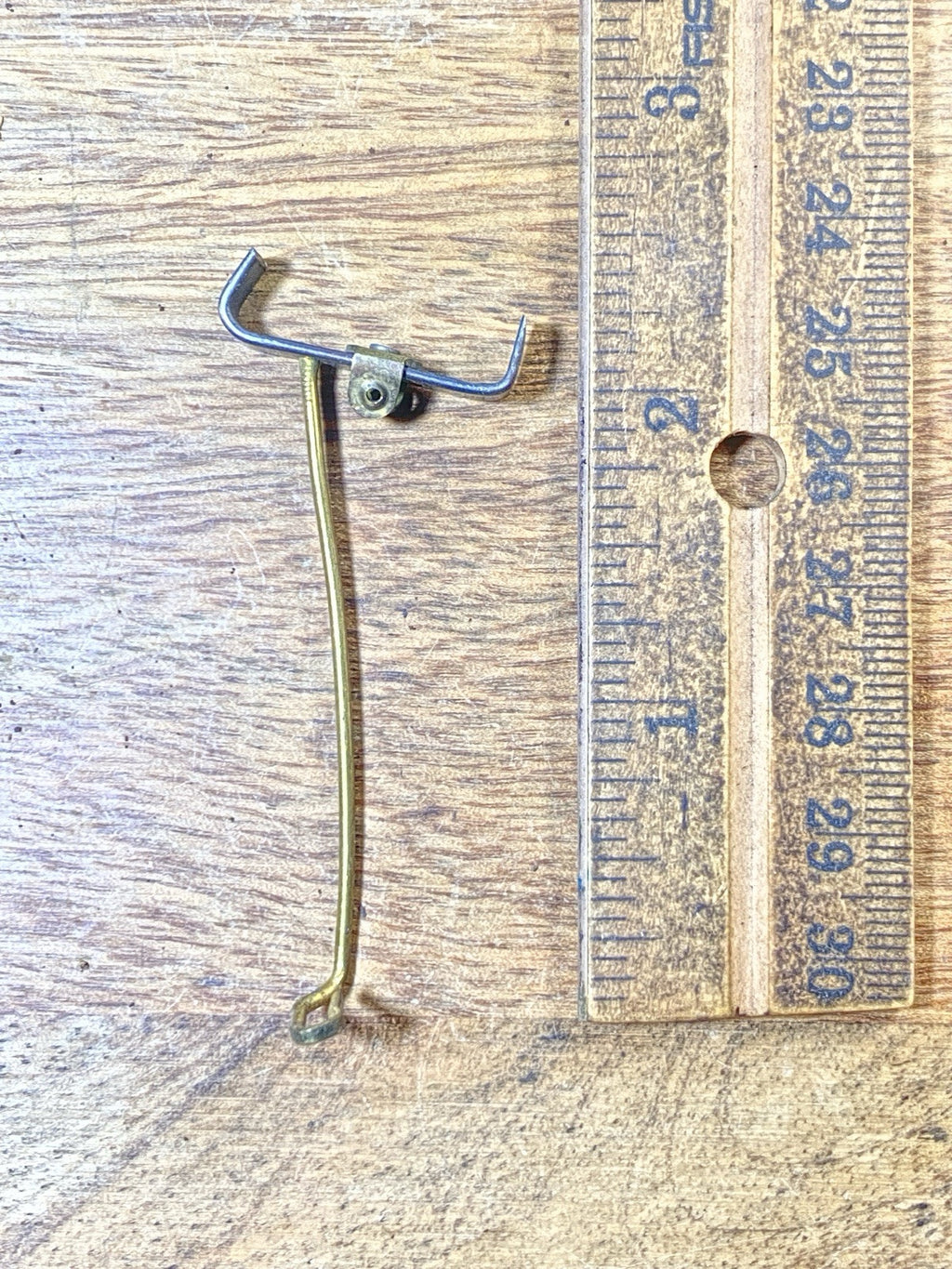 Antique Clock Movement Verge Or Crutch (Measures 21.65mm Between Teeth) (KD2420)