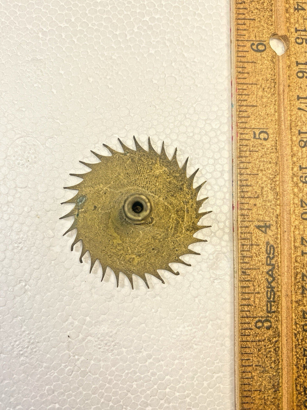 Unknown Clock Mvmt Escape Wheel (See Desc 4 Specs/ Note The Bent Teeth) (KD2393)