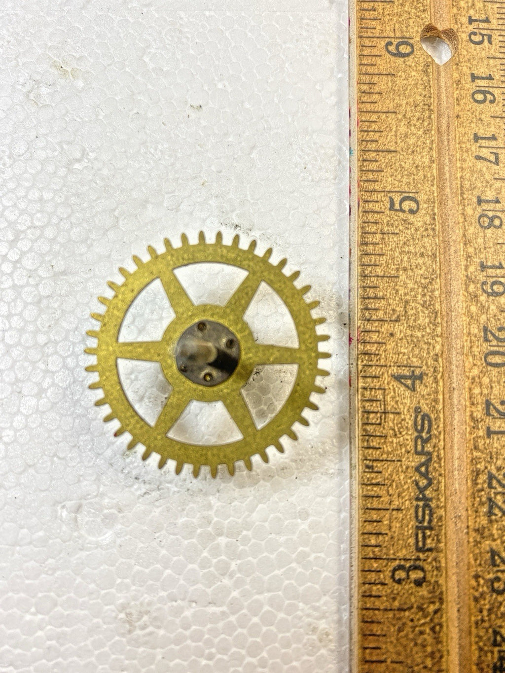New Haven Clock Movement Time Side 3rd Wheel (See Pics to ID Movement) (KD2520)