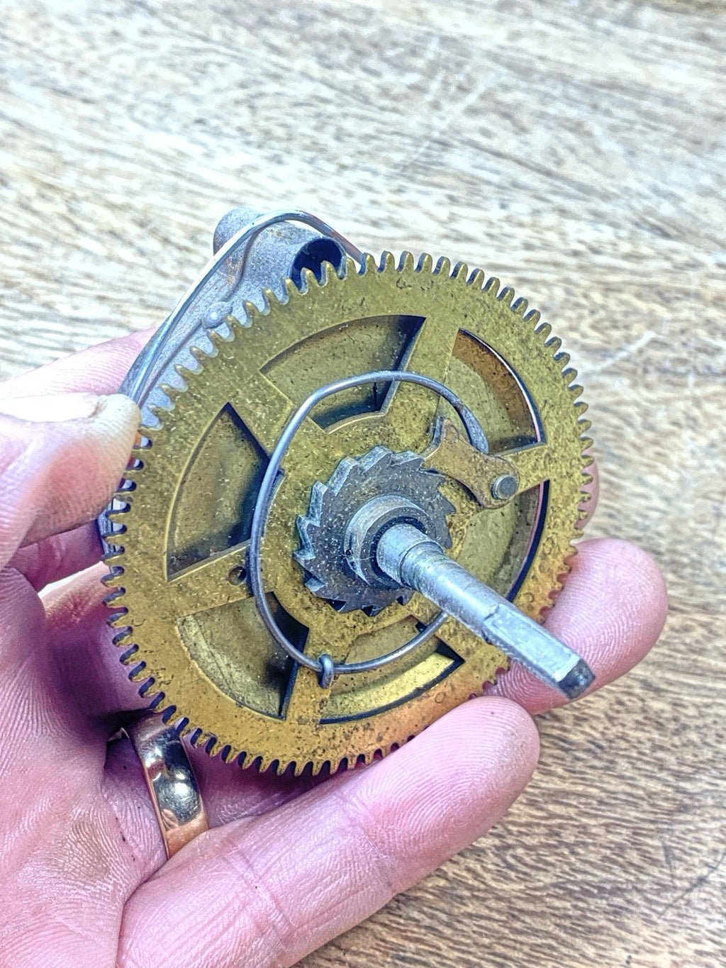 New Haven Clock Movement Time Side Main Wheel (See Pics to ID Movement)(KD2530)