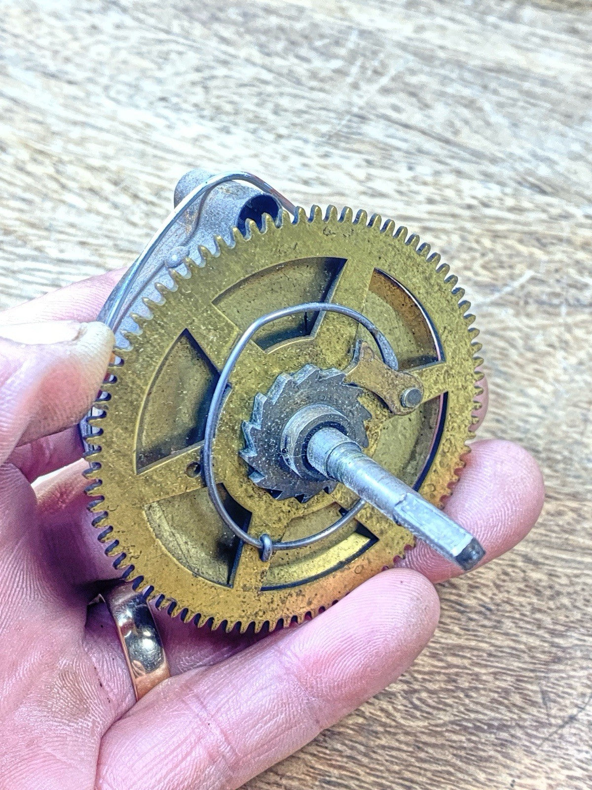 New Haven Clock Movement Time Side Main Wheel (See Pics to ID Movement)(KD2530)