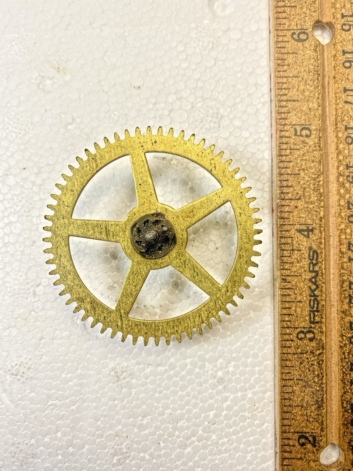 Unmarked Clock Movement Time Side 2nd Wheel (See Pics To ID)  (KD2479)