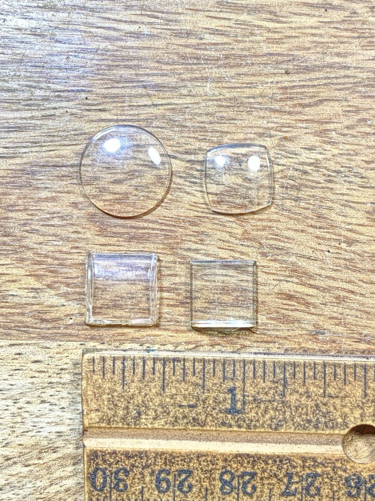 Assorted Lot Of Old Watch Crystals (KD2489)