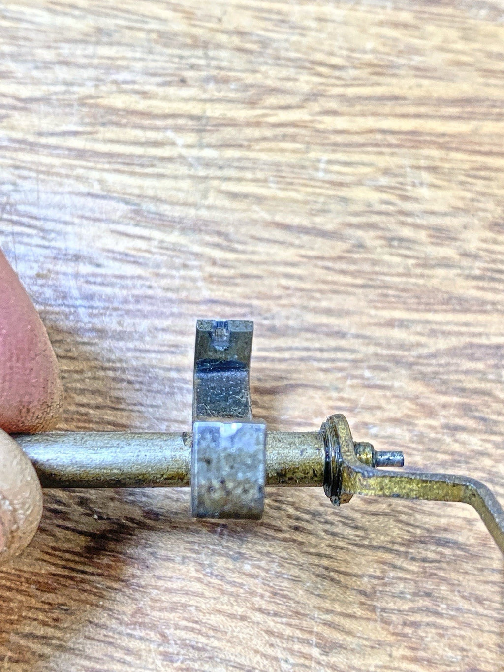 New Haven Clock Movement Verge (See Pics to ID Mvmt) (KD2533)