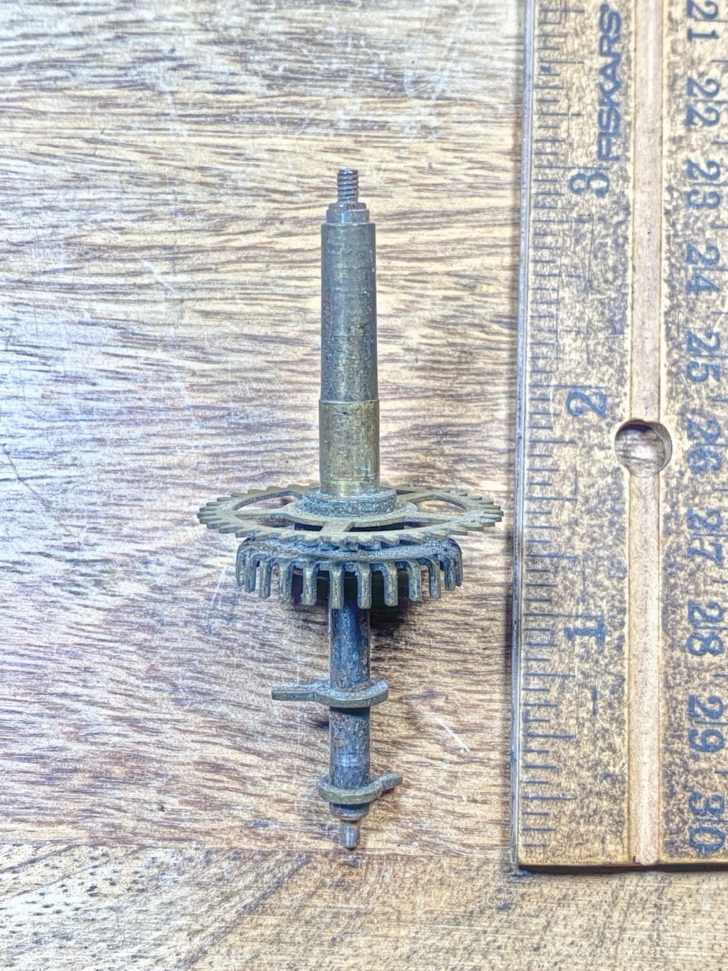 Sessions Clock Movement Hands Post (See Pics To ID Movement) (KD2458)