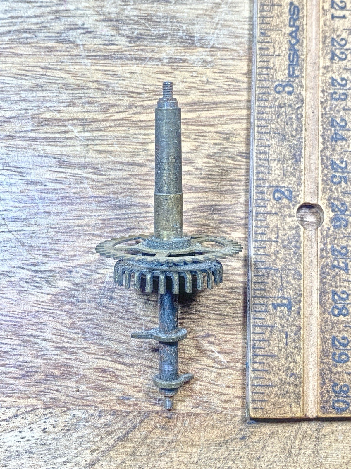 Sessions Clock Movement Hands Post (See Pics To ID Movement) (KD2458)