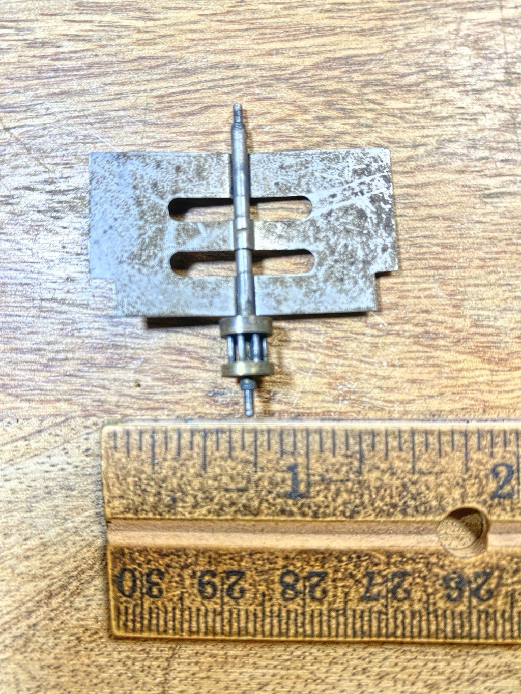 Ingraham (Stamped 11 40) Clock Movement Strike Side Fly Wheel   (KD2548)