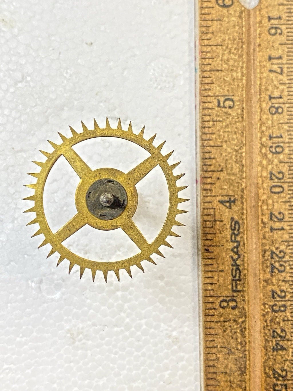 Ingraham Clock Mvmt (Pat 78/79) Escape Wheel  (See Pics To ID) (KD2497)