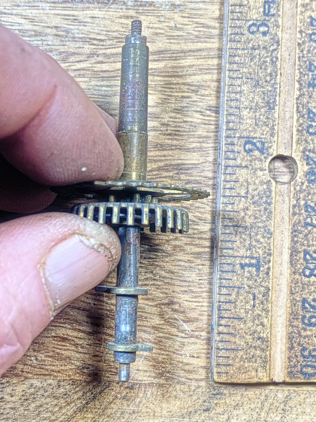 Sessions Clock Movement Hands Post (See Pics To ID Movement) (KD2458)