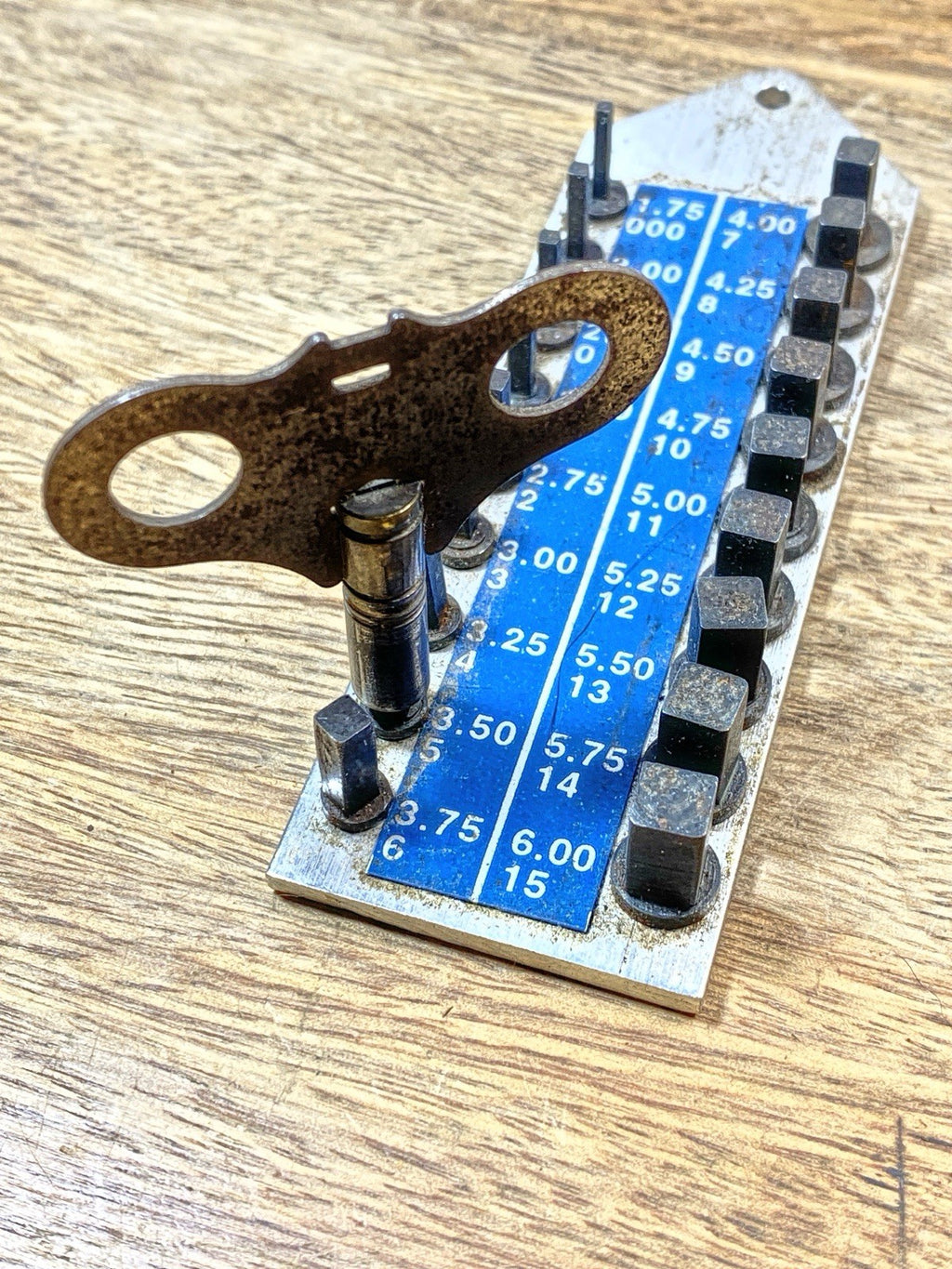 Clock Key Size 5 or 3.50mm  (KD2540)
