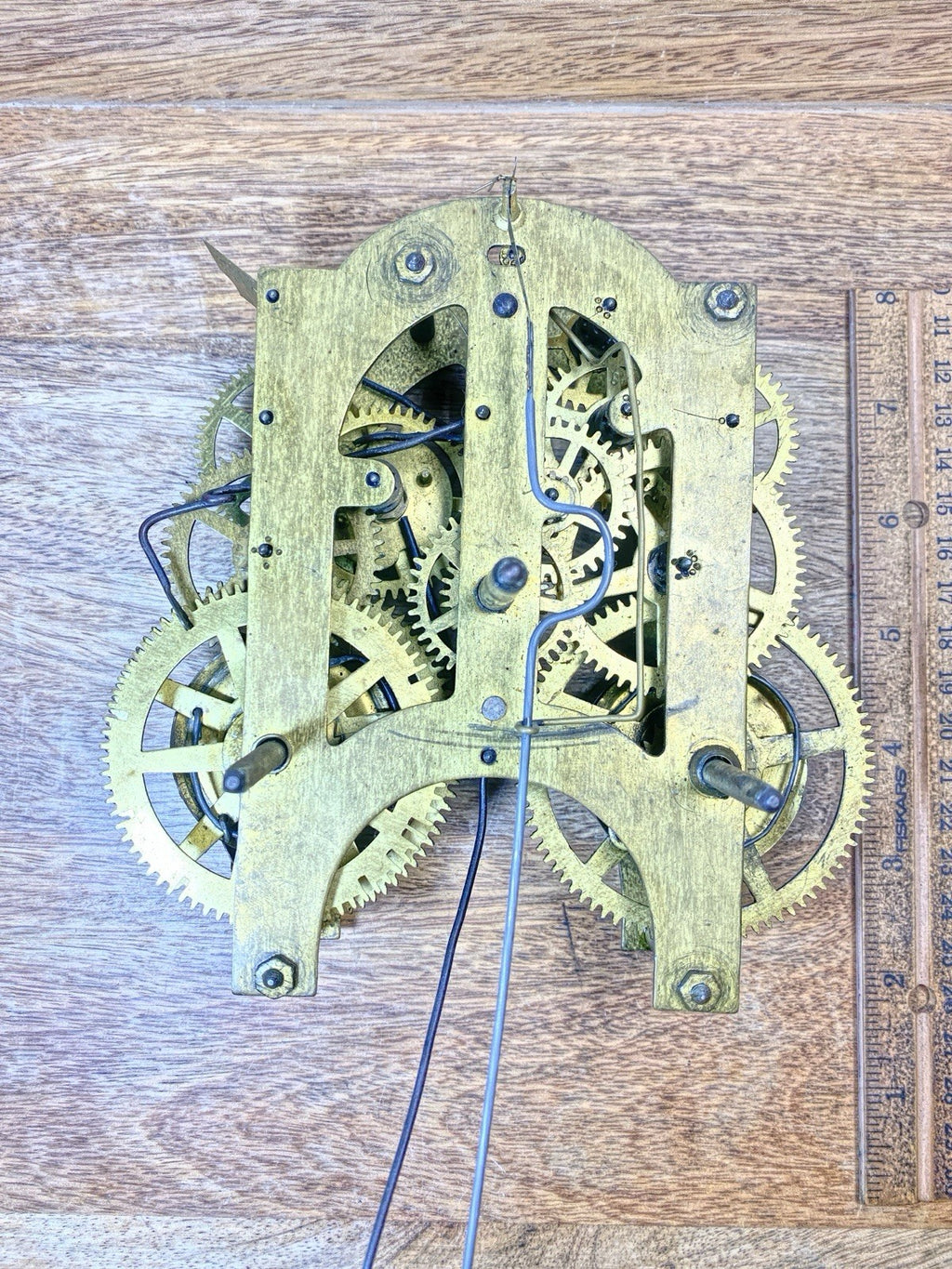 Unmarked Clock Movement Strike Side 4th Wheel (See Pics To ID)  (KD2475)