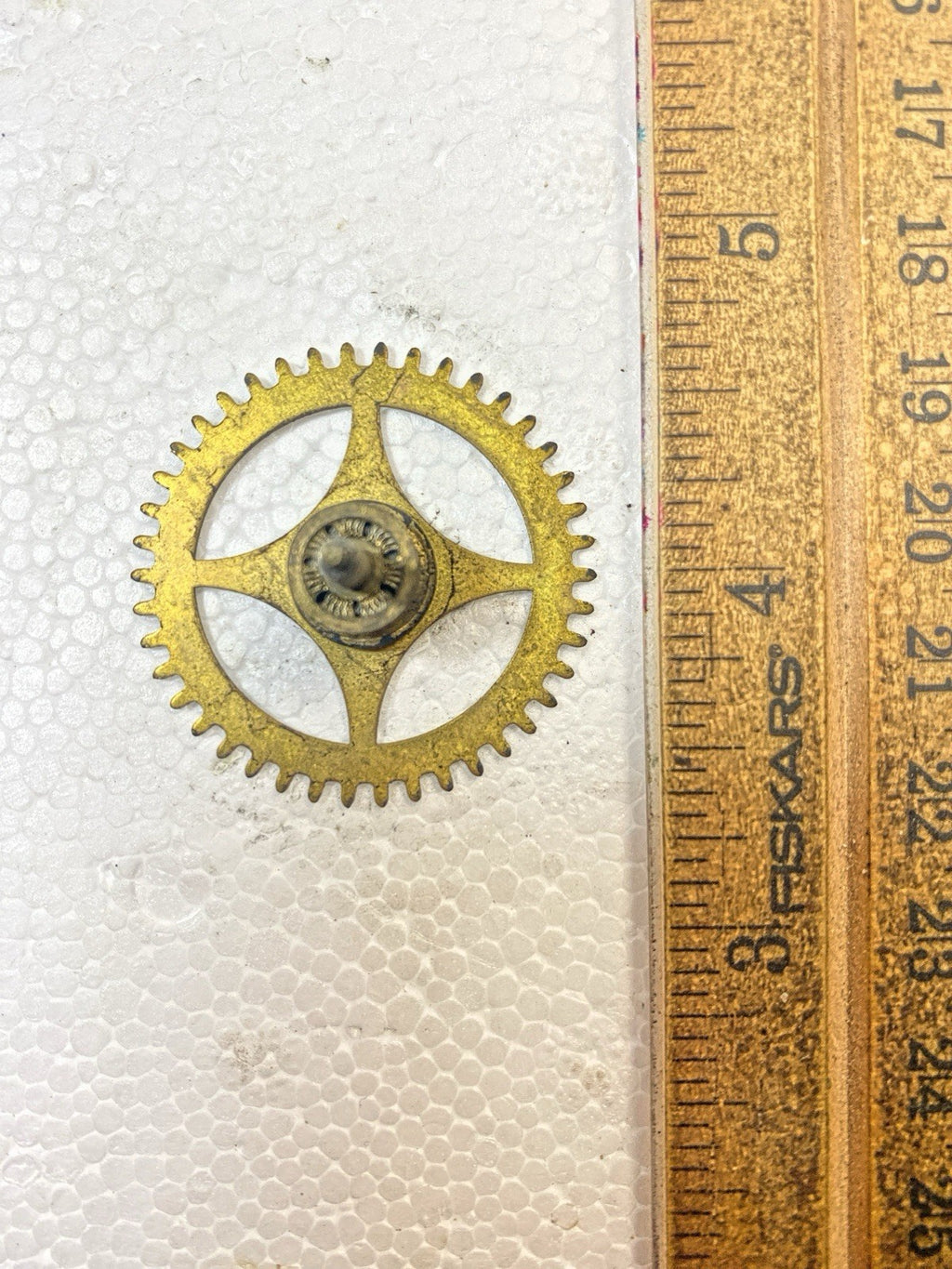 Ingraham (Stamped 11 40) Clock Movement  Time Side 4th Wheel   (KD2545)